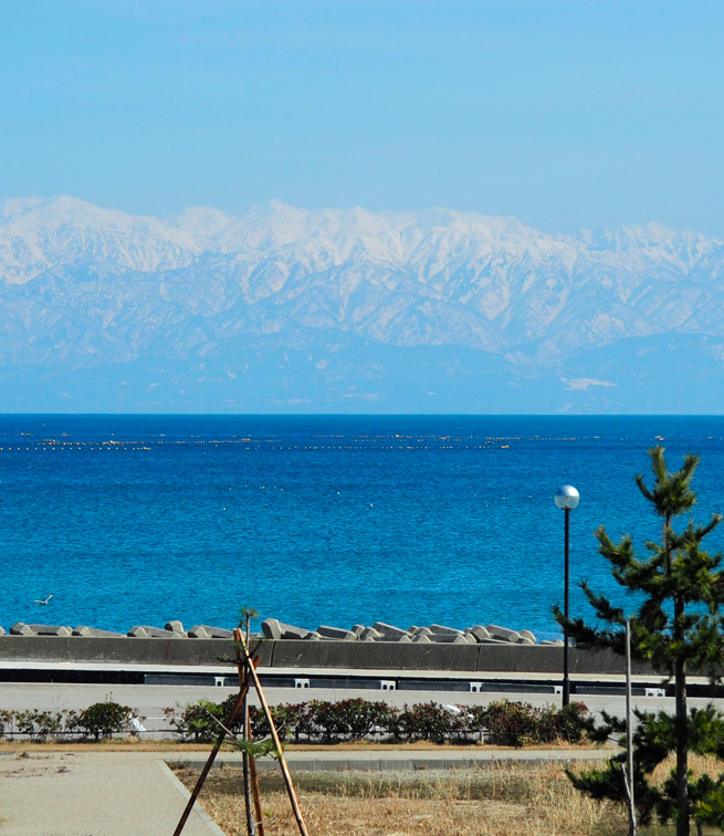 イミグレ海面に望む世界三大景観